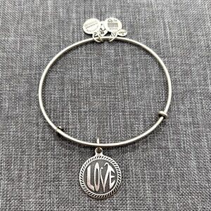 Alex and Ani ✨ LOVE bracelet ❤️